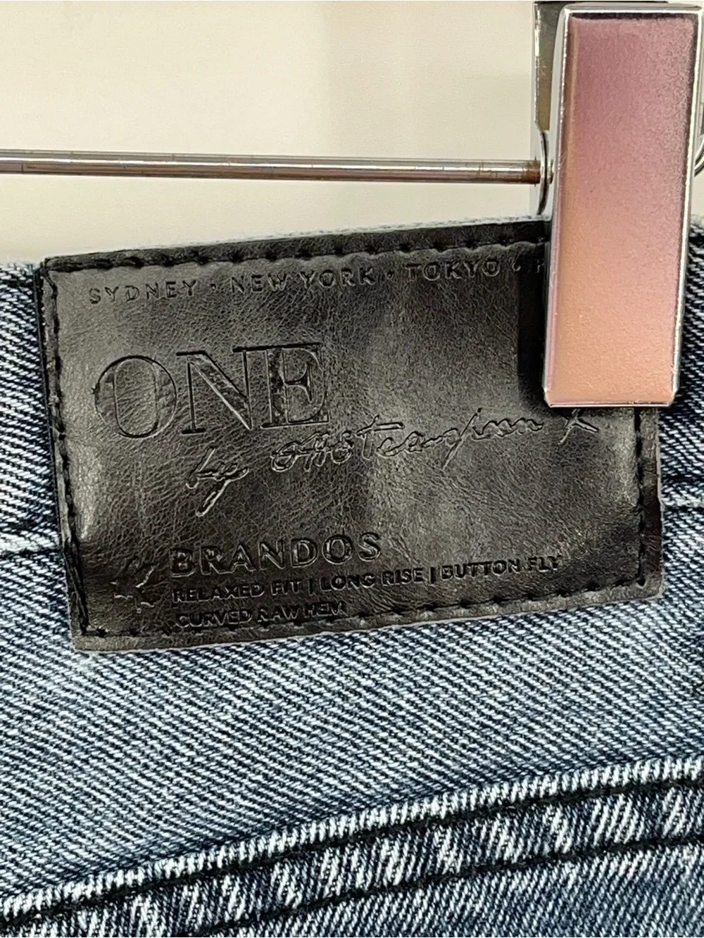 One X One Teaspoon Brandos 25 Distressed 0716 Denim Shorts Relaxed Fit Long Rise